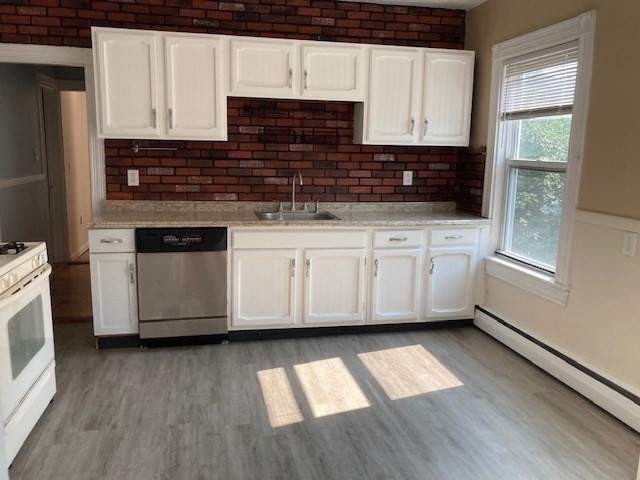 18 White St Pl, Spring Hill