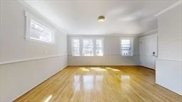 65 Oakland, Oak Square