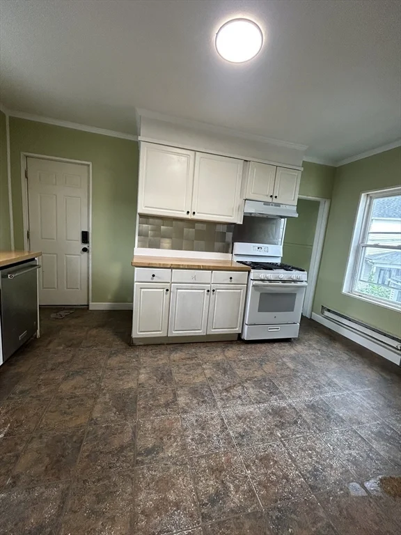 153 Arlington, Framingham