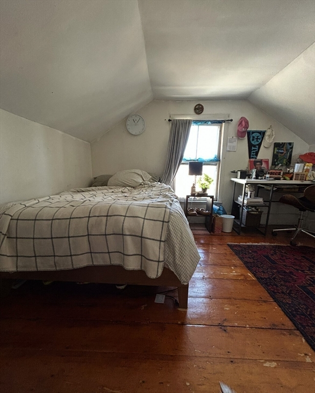 4 Saint Mary Rd, Central Square