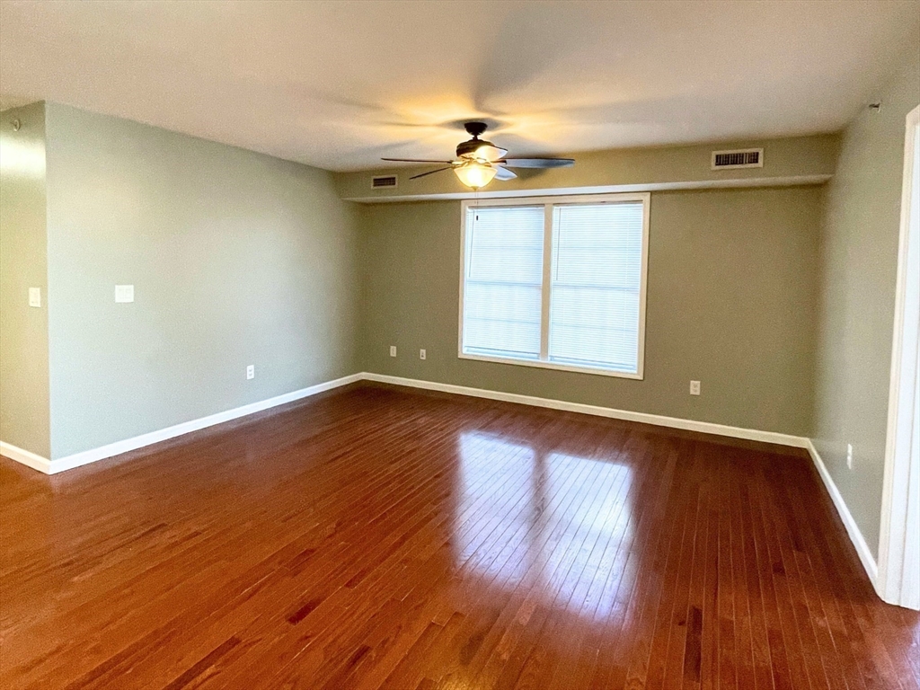 117 Library St, Revere