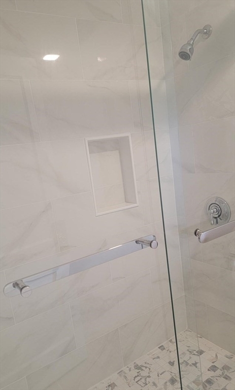 27 Brooks Ave, Quincy