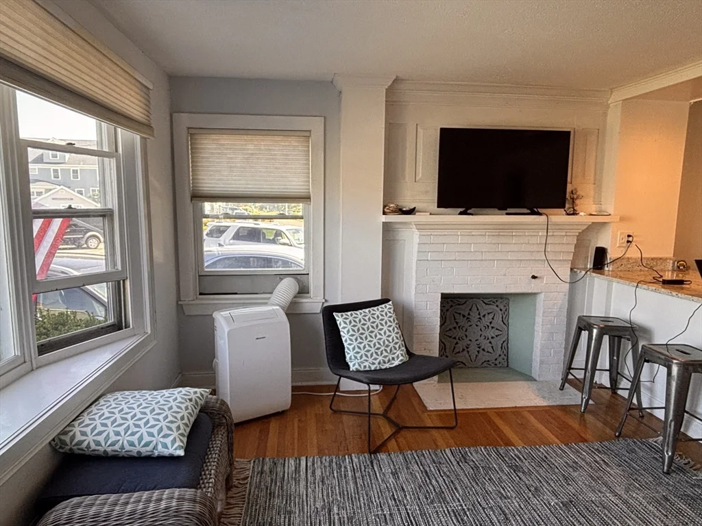 19 Bay Ave Winter Rental, Marshfield