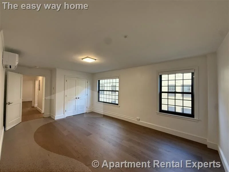 1200 Massachusetts Ave, Harvard Square