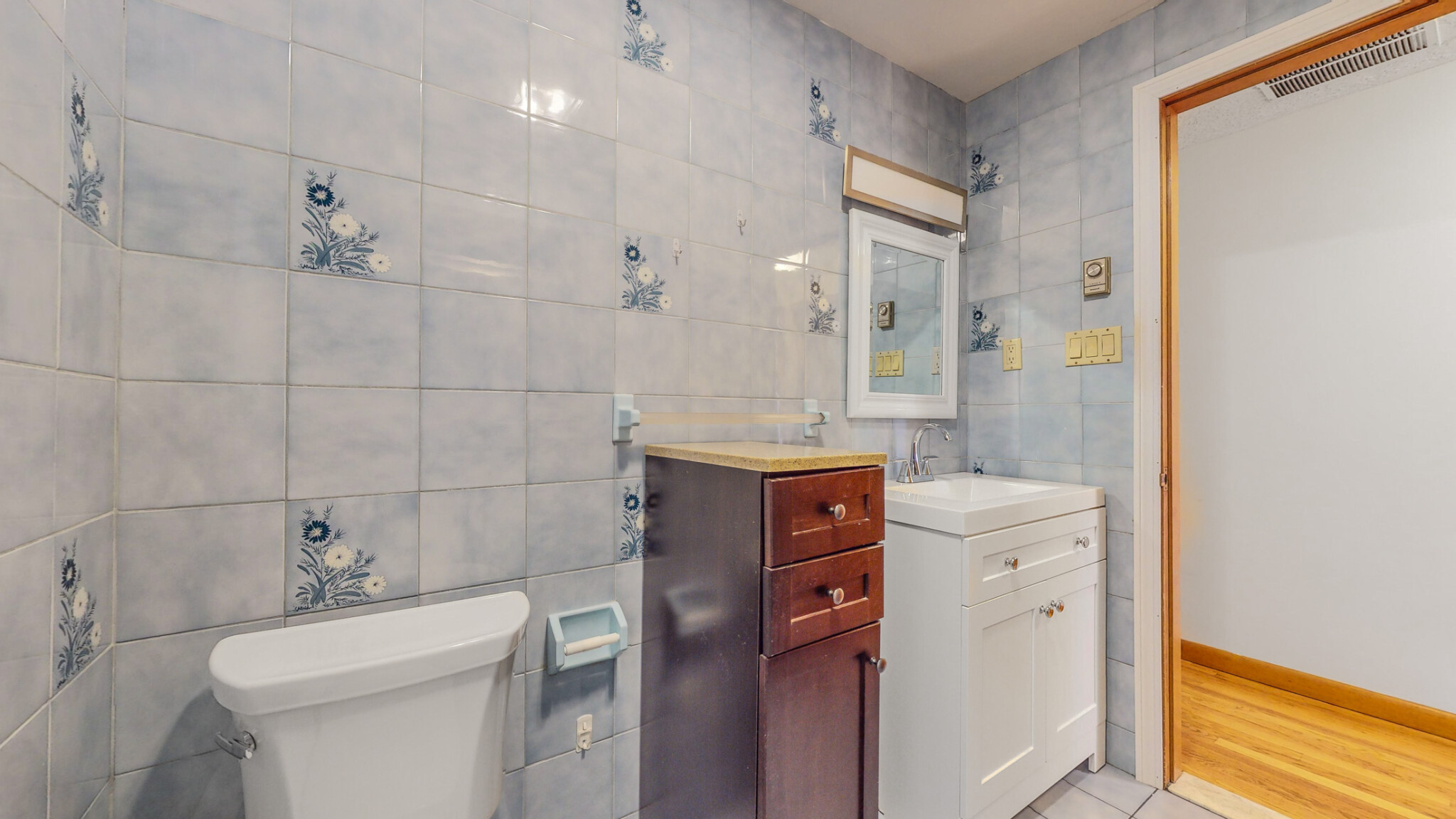 3 bed, 2 bath apartment for rent at 21 Ashmont Rd, Nonantum — photo 23 of 24