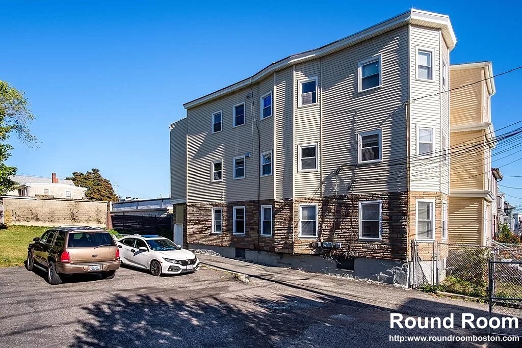 28 Moreland St, Winter Hill