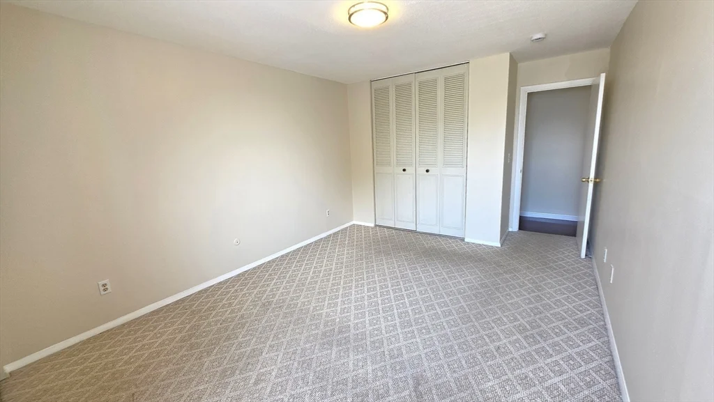 48 Shrewsbury Green Dr, Shrewsbury