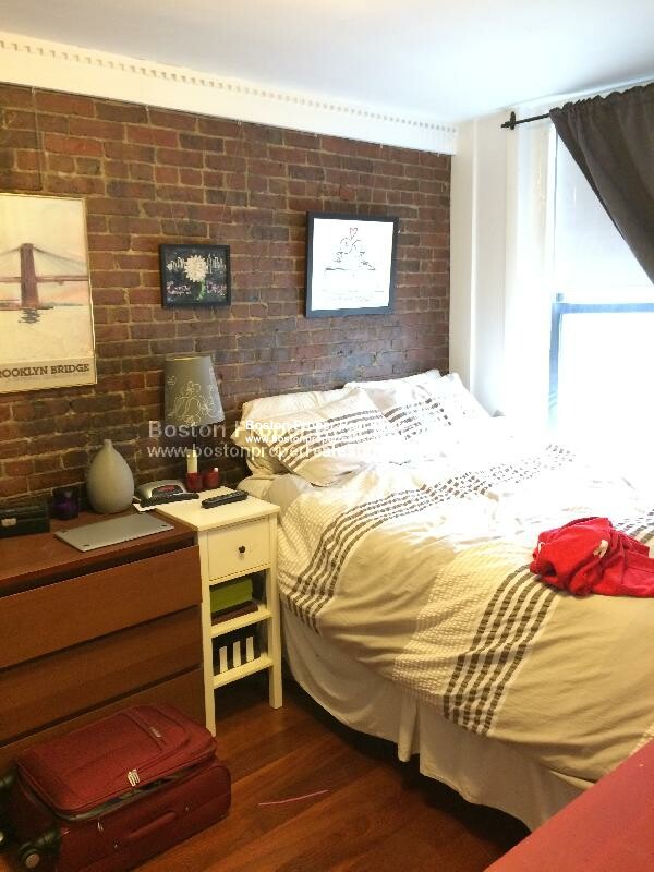 497 Beacon St, Back Bay