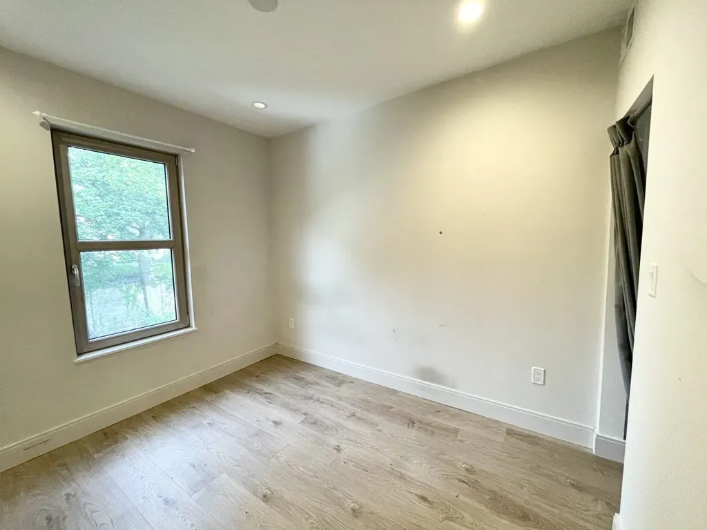 118 Buttonwood, Boston