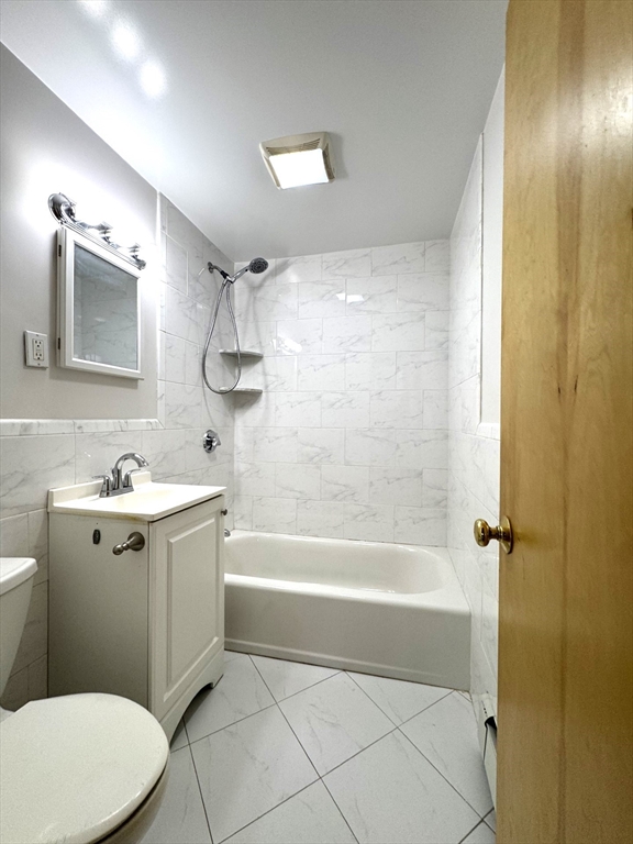 580 Salem St, Wakefield