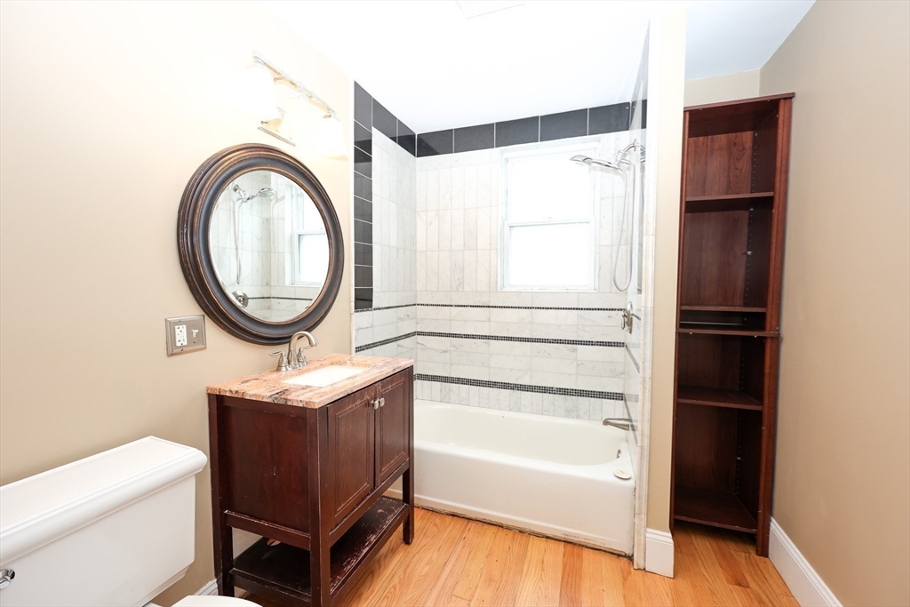 36 Lancaster St, Quincy