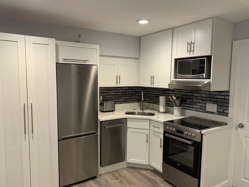 122 Beacon St, Back Bay