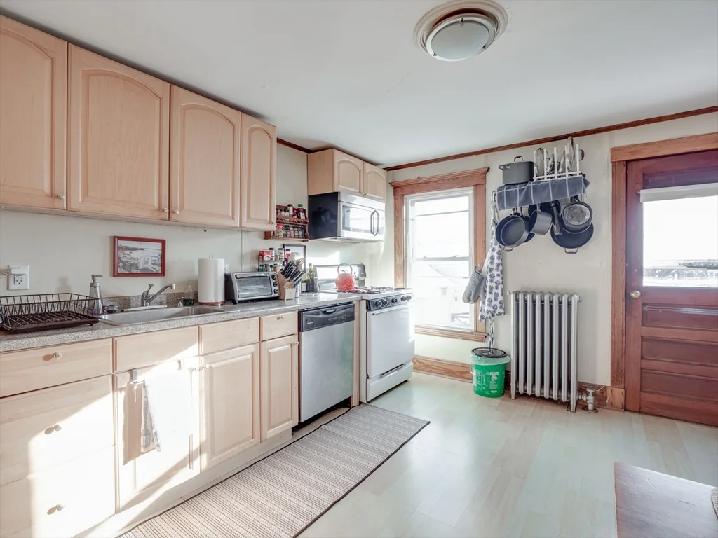 60 Powder House Blvd, Tufts