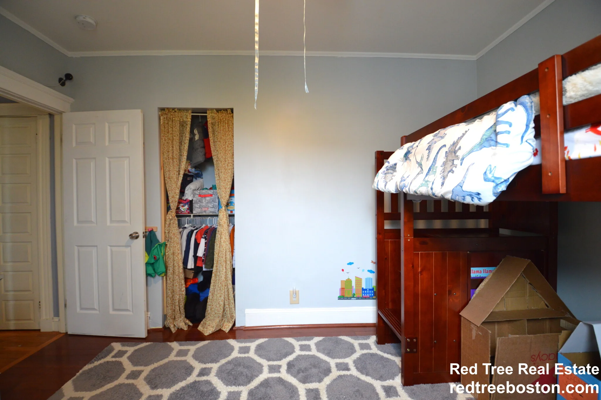 26 Garnet Rd, West Roxbury