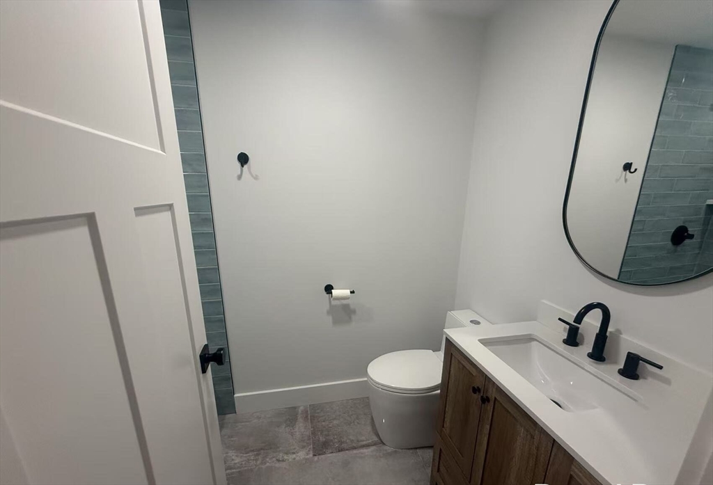 214 Havre St, East Boston