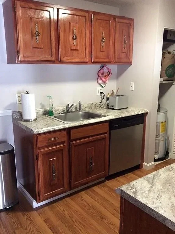 5 Thoreau Ct, Natick