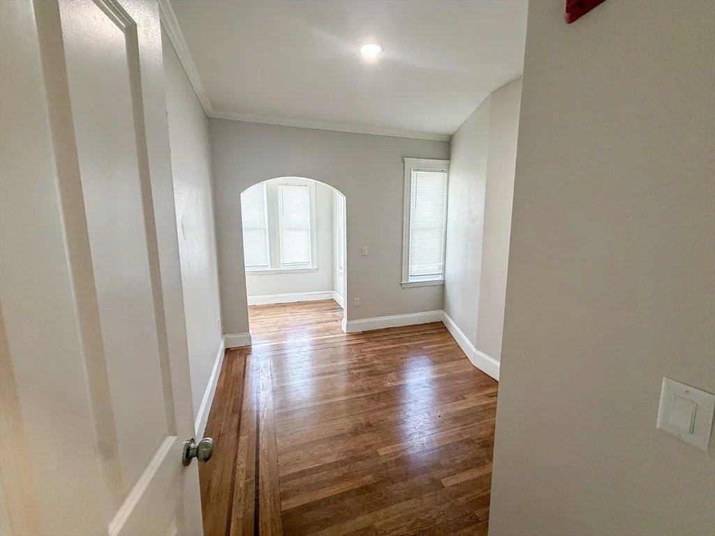 51 Pasadena, Dorchester