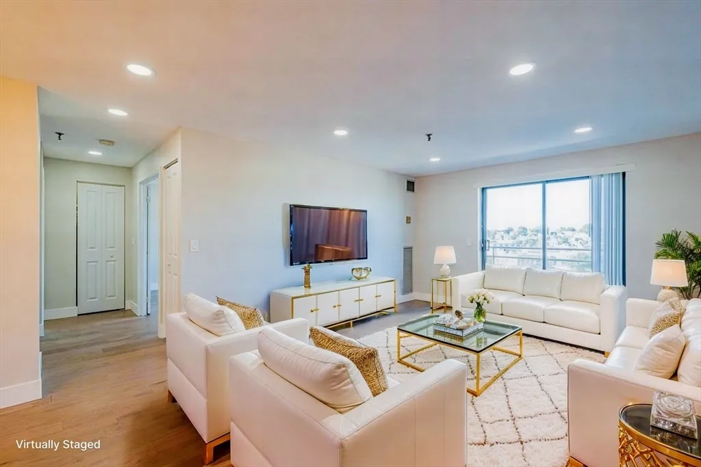 376 Ocean Ave, Revere Beach