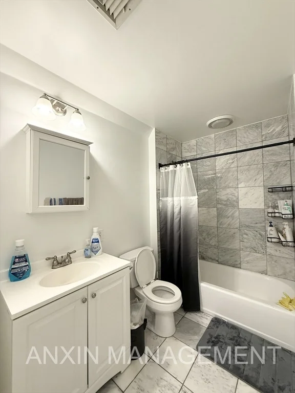 660 Cambridge St, East Cambridge