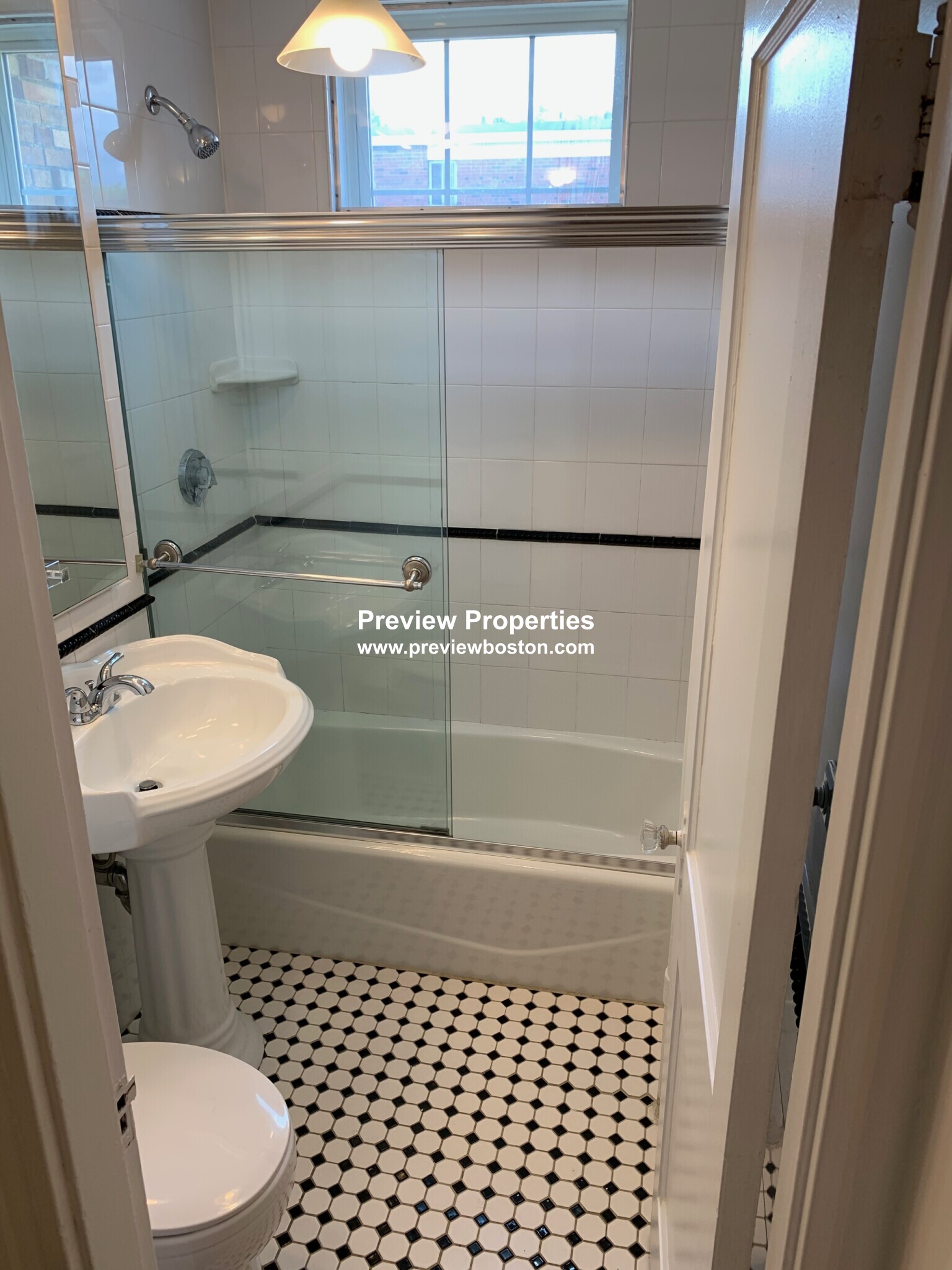 80 Sutherland Rd, Brighton