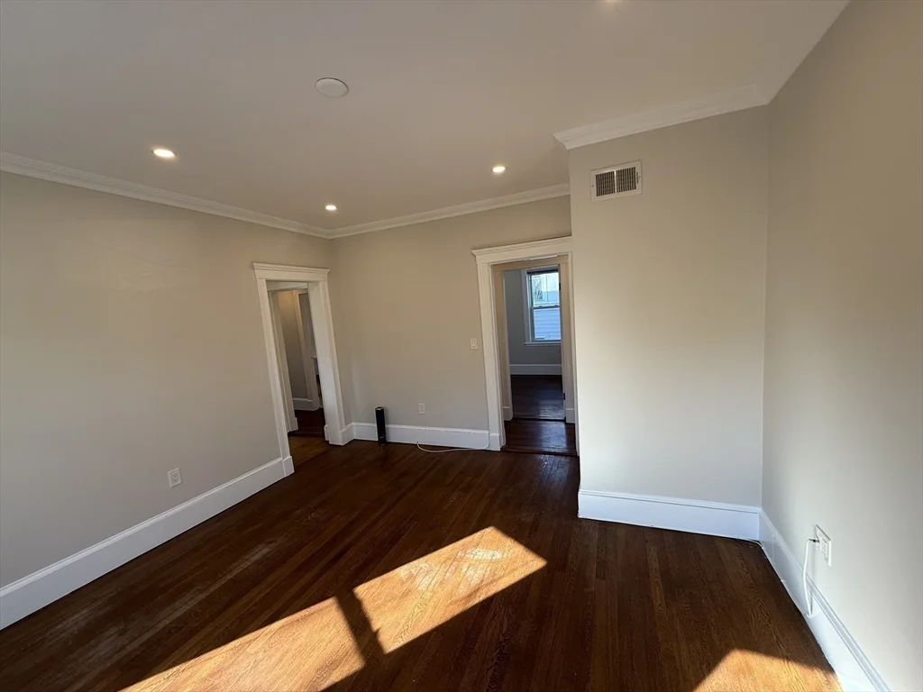 55 Iffley Rd, Jamaica Plain