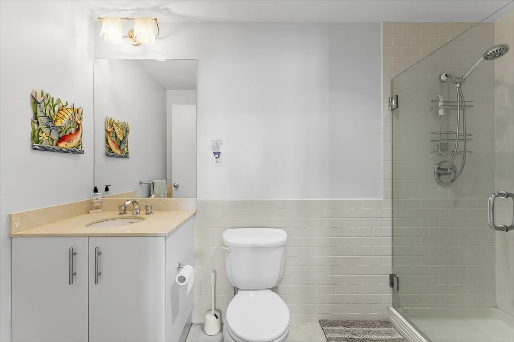 210 South, Leather District