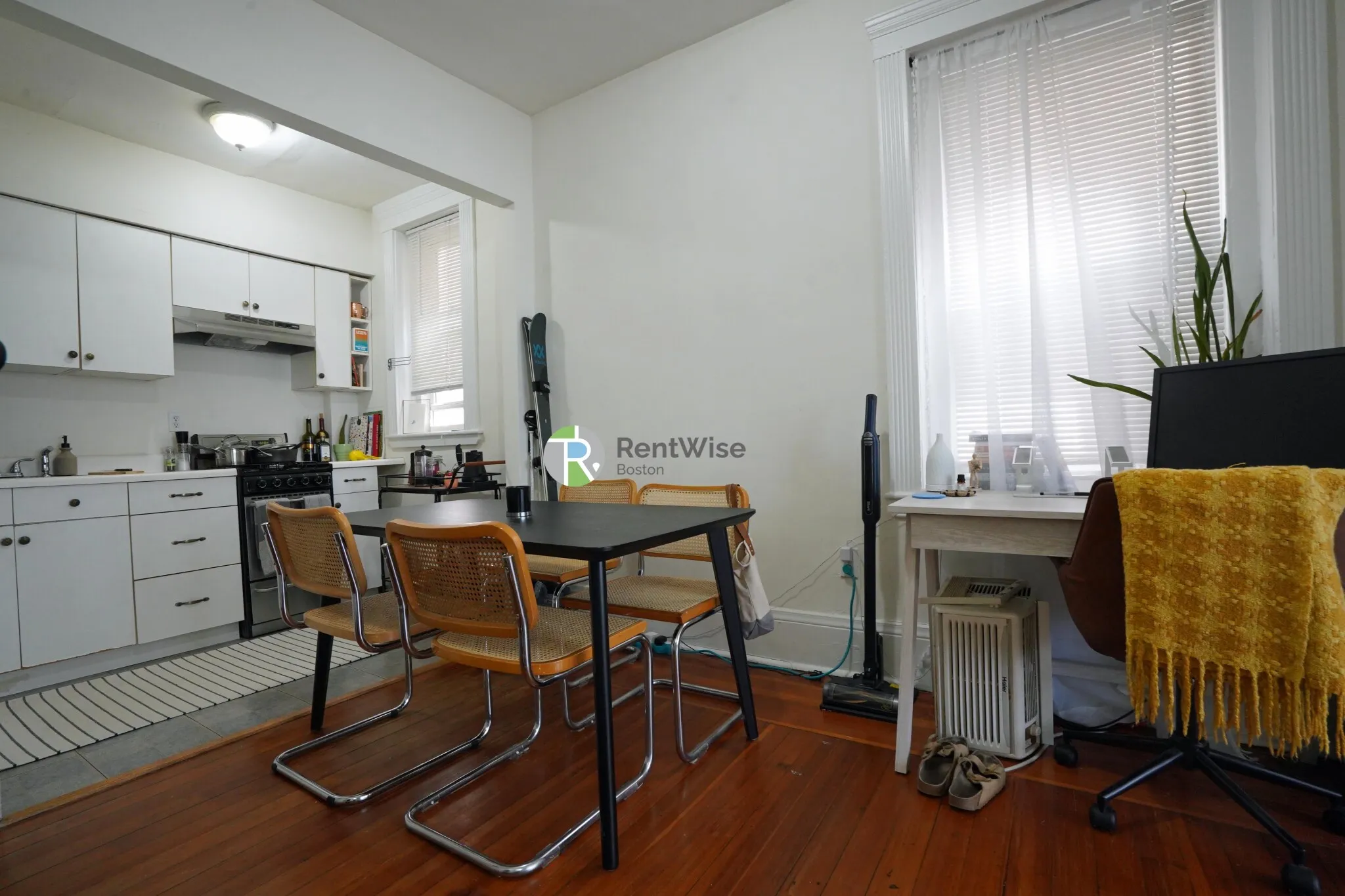 71 Brighton Ave, Allston