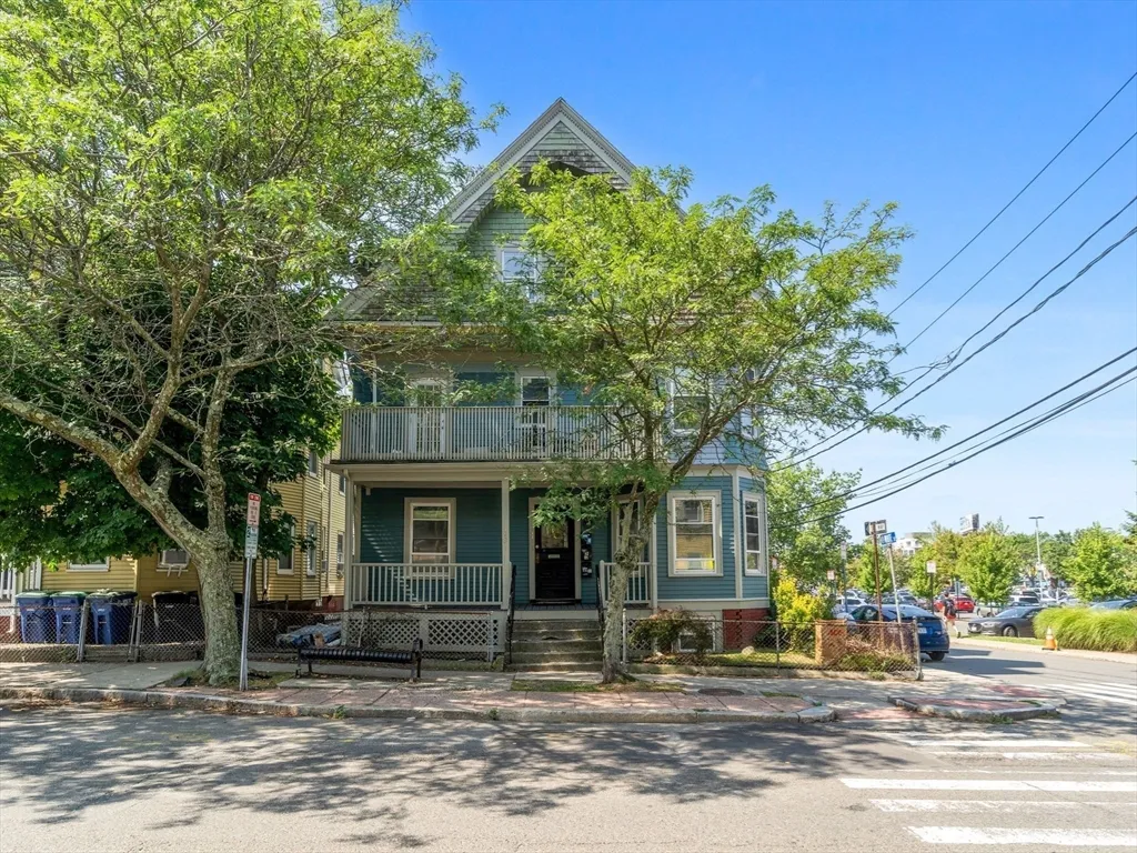 98 Elm, Davis Square