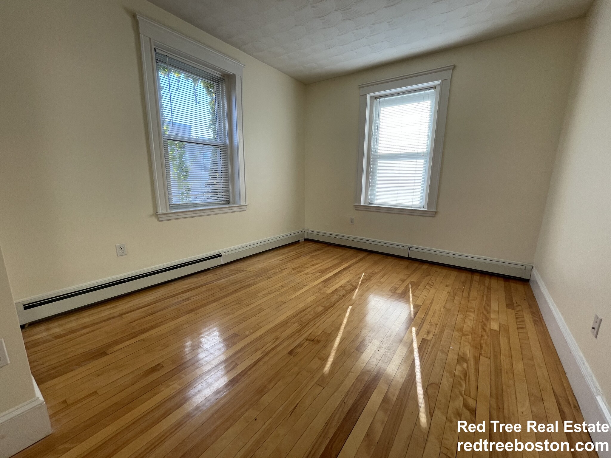 69 Babcock St, North Brookline