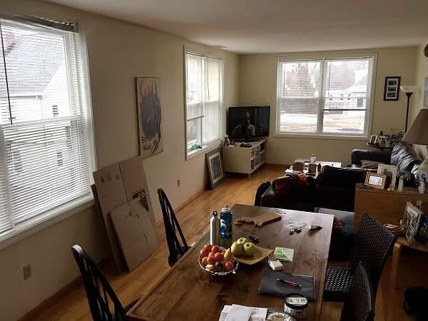 154 Cedar St, Davis Square