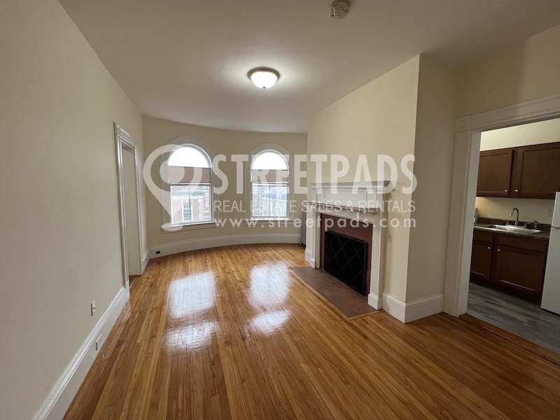 2 Ware St, Mid-Cambridge