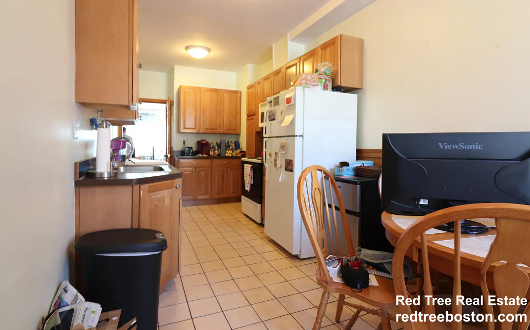 175 Harvard St, Coolidge Corner