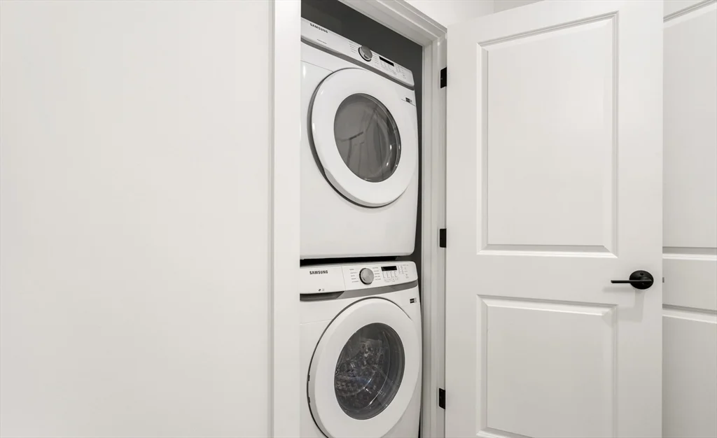 600 Broadway, Everett