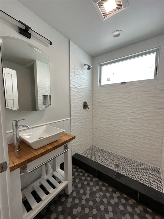 90 Bartlett St, Winter Hill