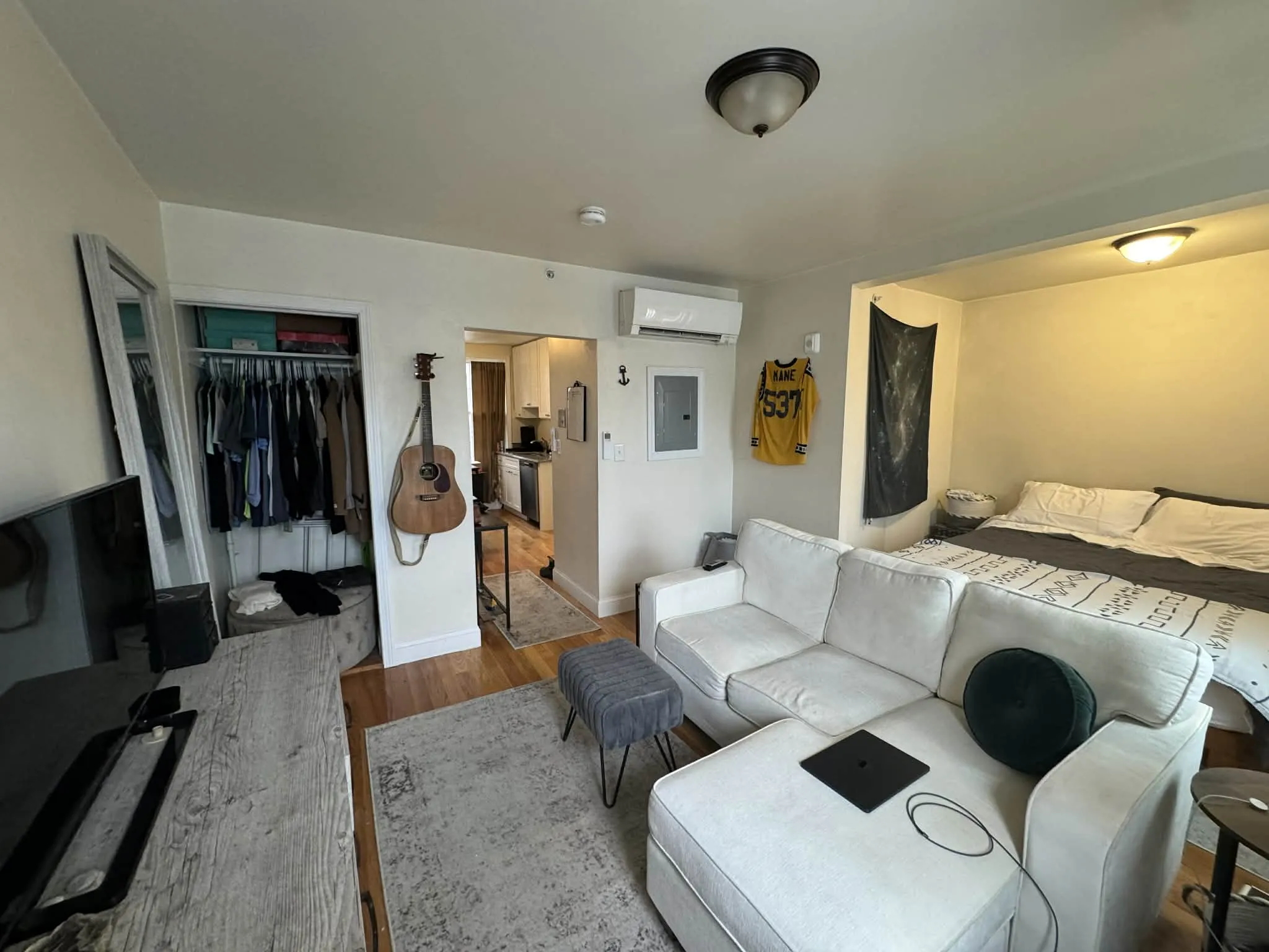 83 Bolton St, South Boston