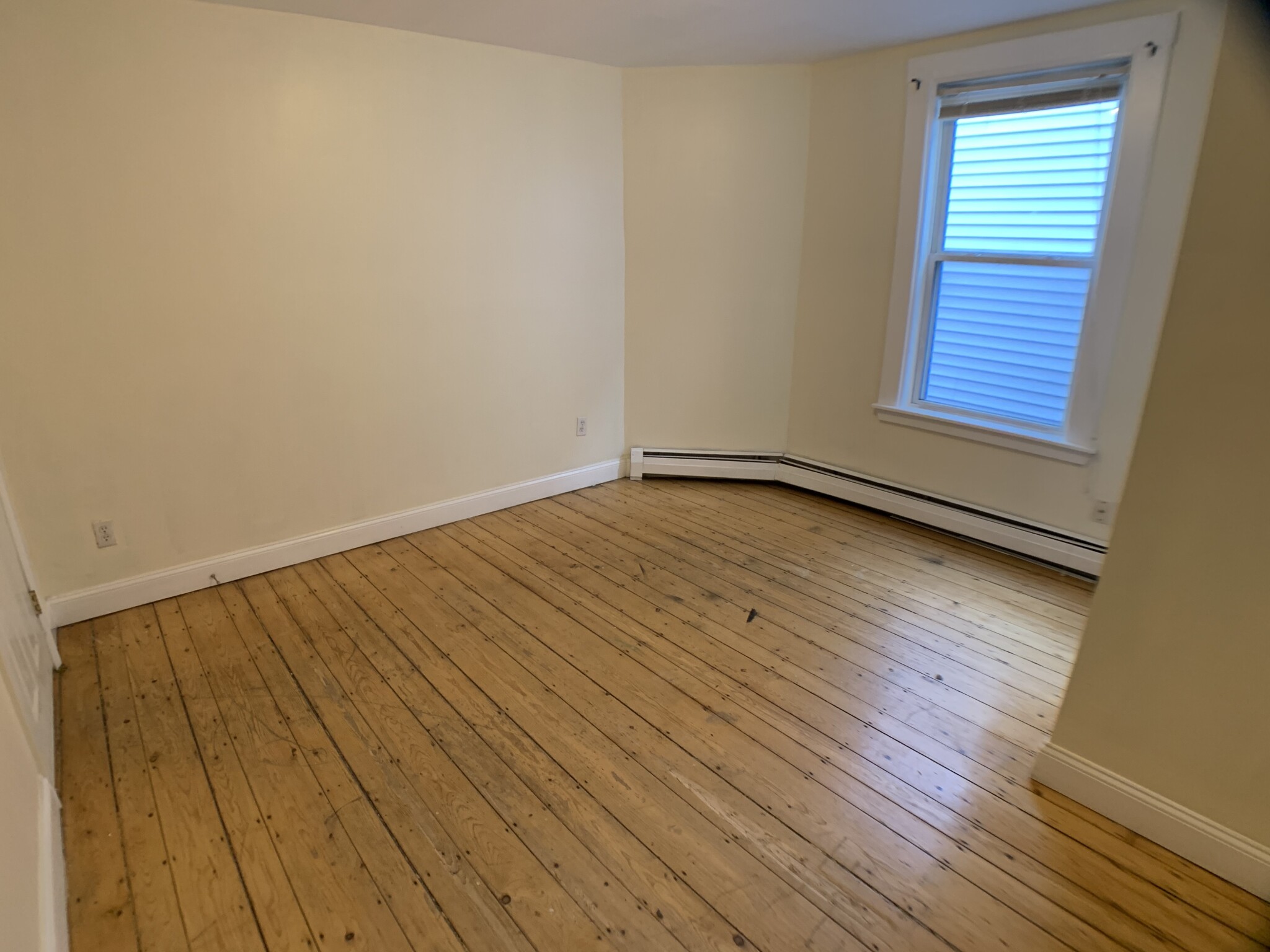 64 Pleasant St, Cambridgeport