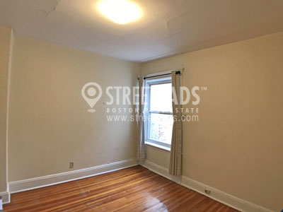 7 Mount Hood Rd, Brighton