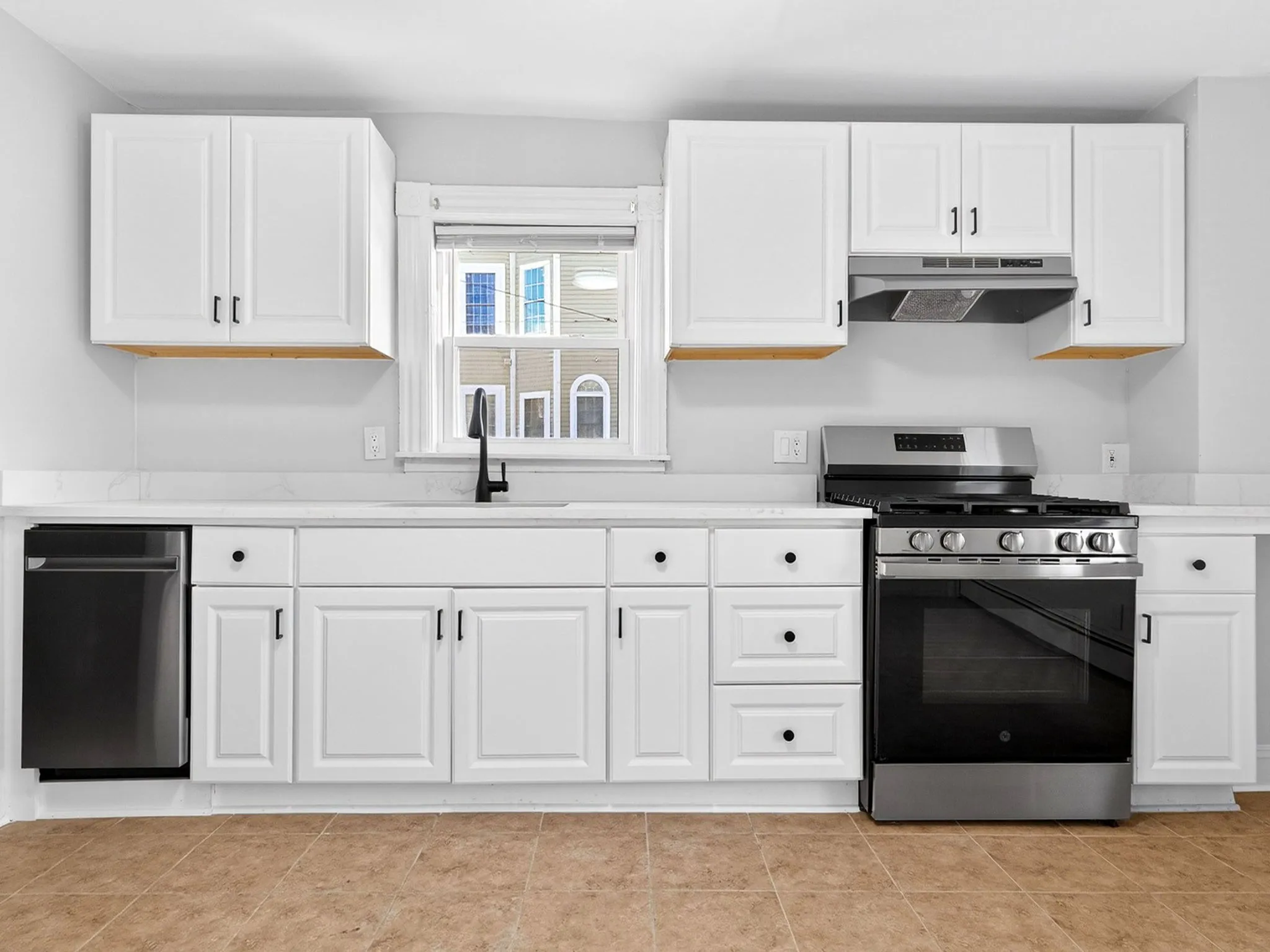 112 Woodstock St, West Somerville