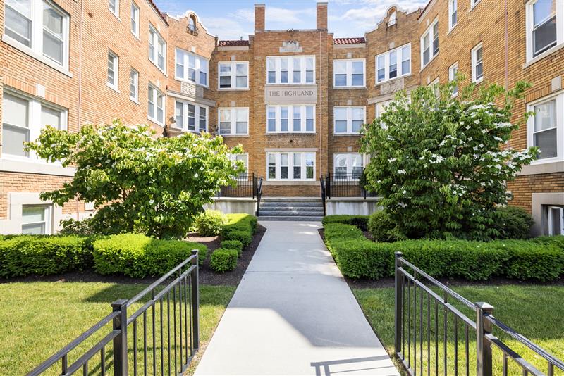 172 Maple St, Malden