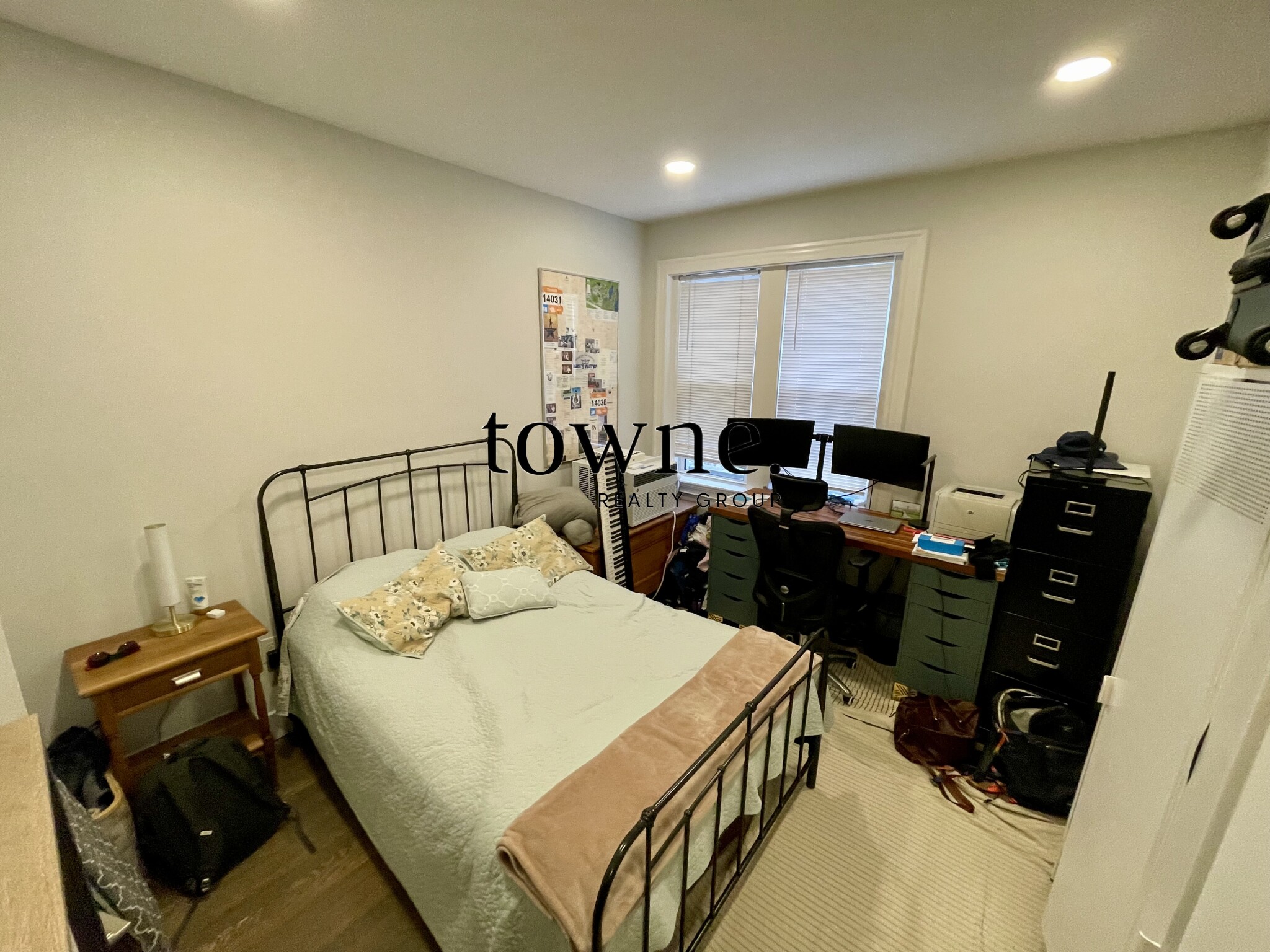 98 Queensberry St, Fenway