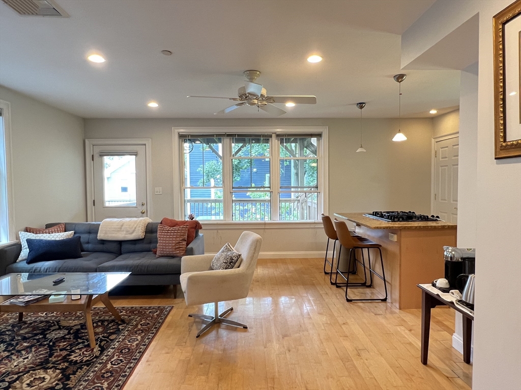 59 Howard St, Riverside