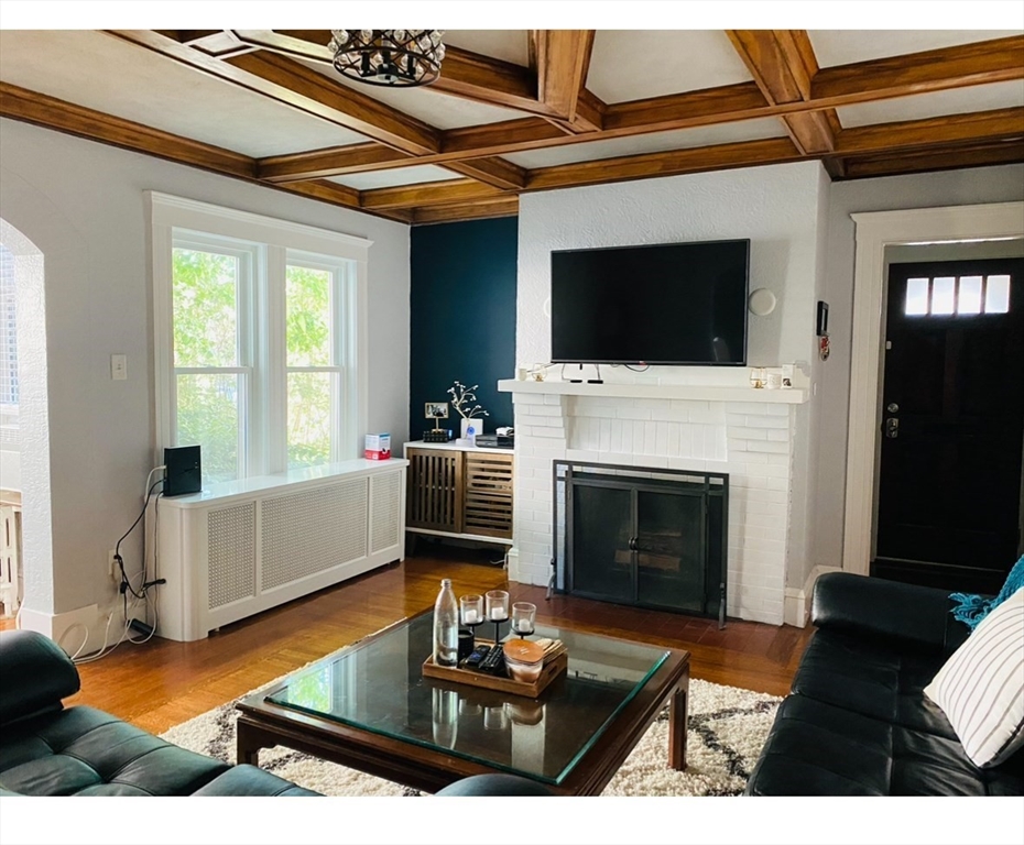 15 Sunset Rd, Watertown