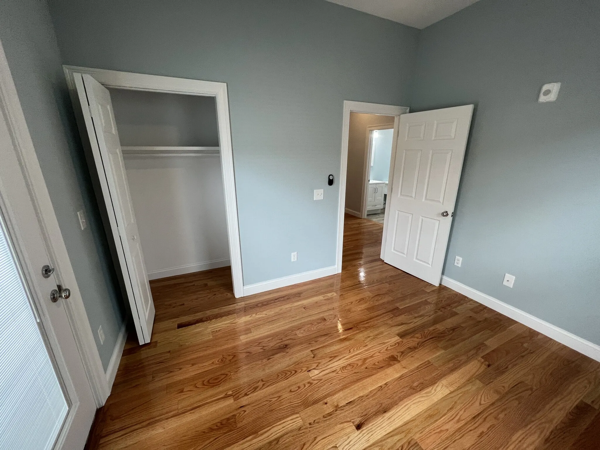 126 Cross St, East Somerville