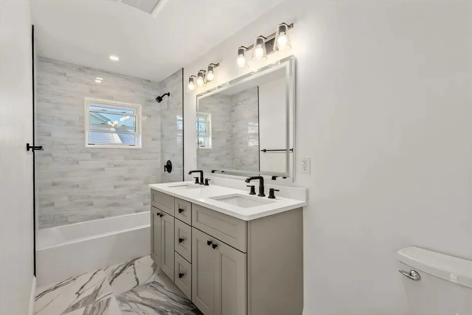 158 North Beacon St, Watertown