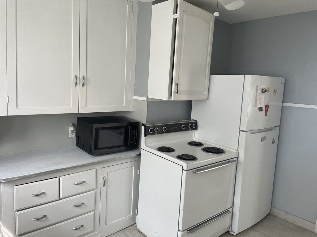 31 Milton Rd, Wollaston