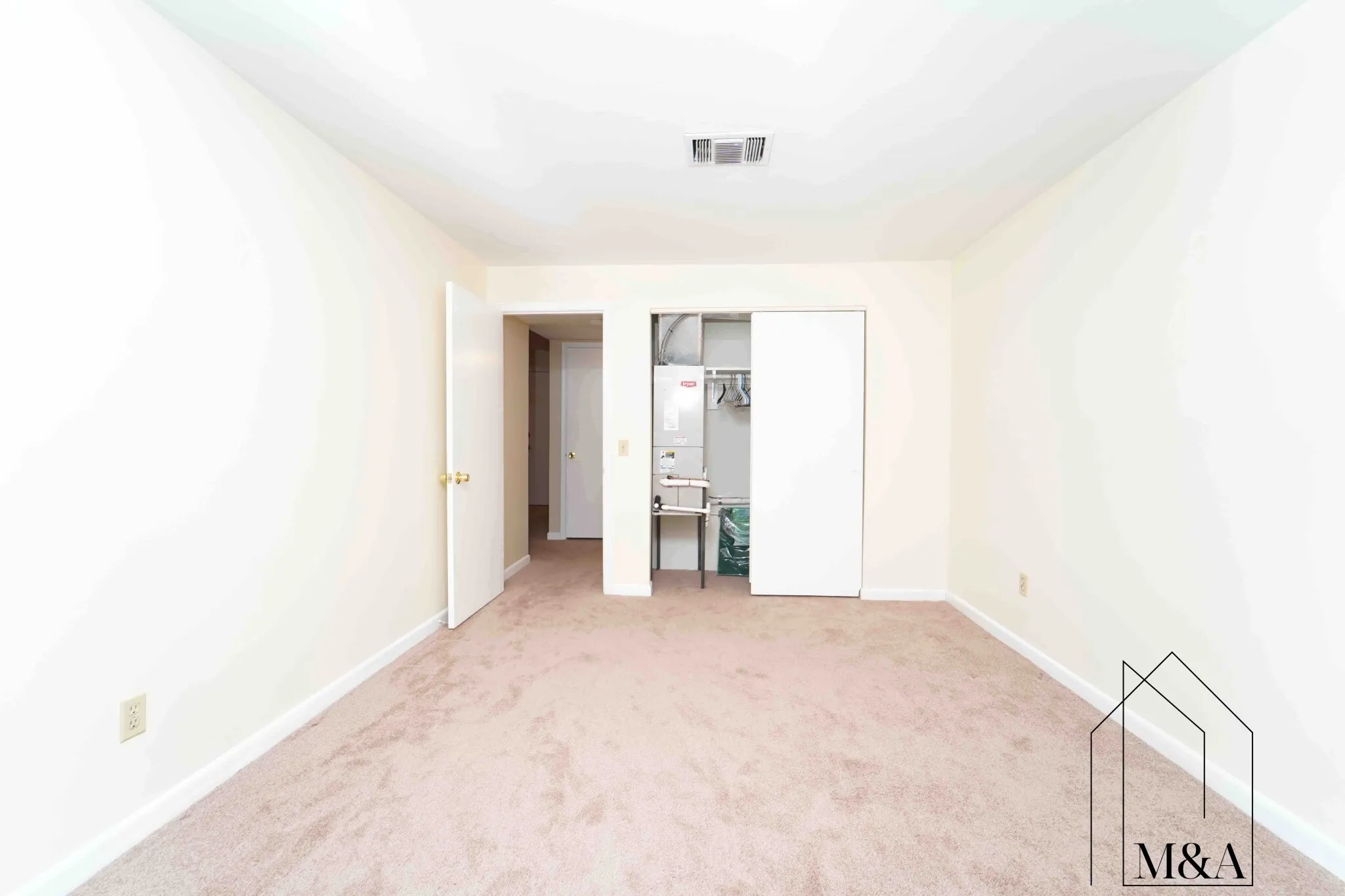 176 Maple Ave, Rutland