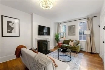102 Revere, Beacon Hill