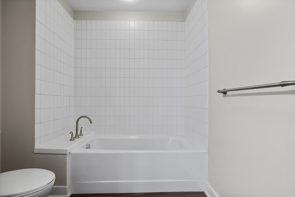 166 Ter, Mission Hill