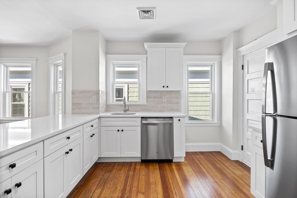 170 Calumet St, Mission Hill