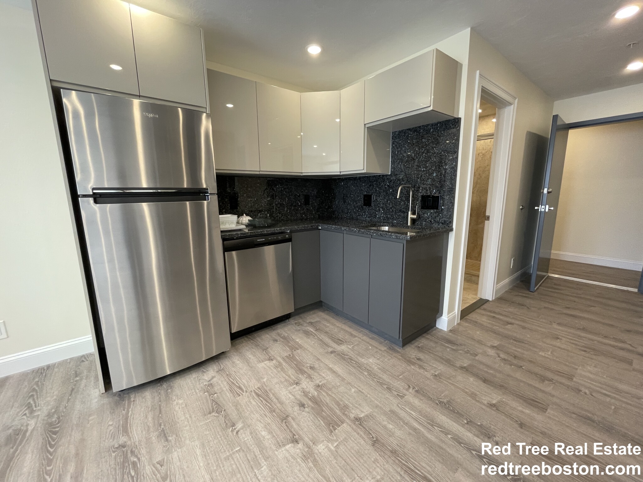 1028 Commonwealth Ave, Boston